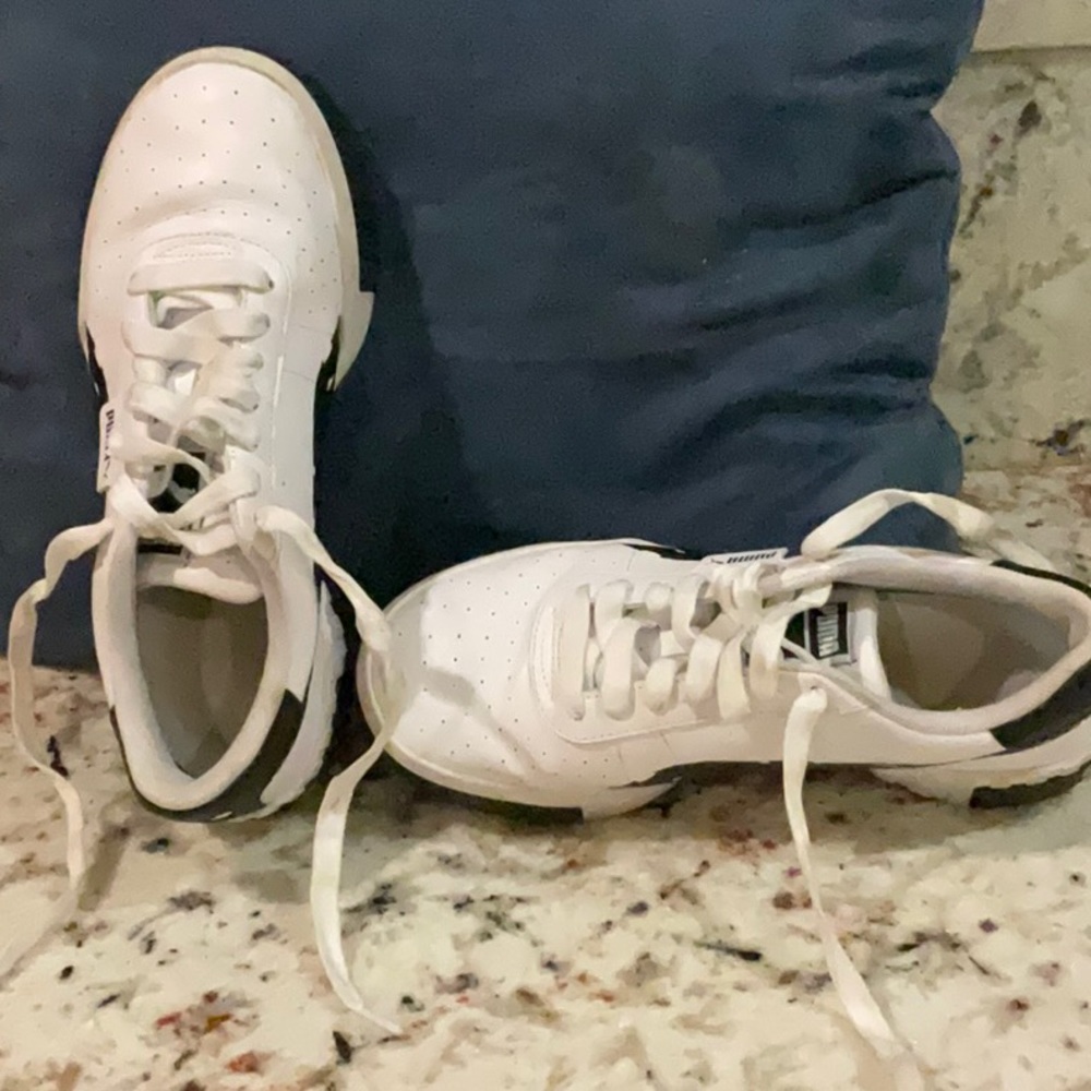 #Puma womens size 9 shoe
